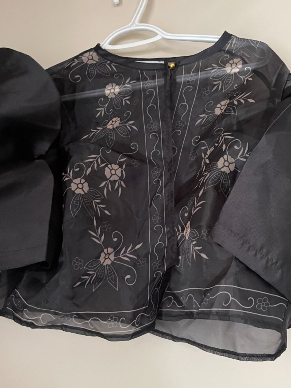 AmyEnjoyLife Floral Blouse